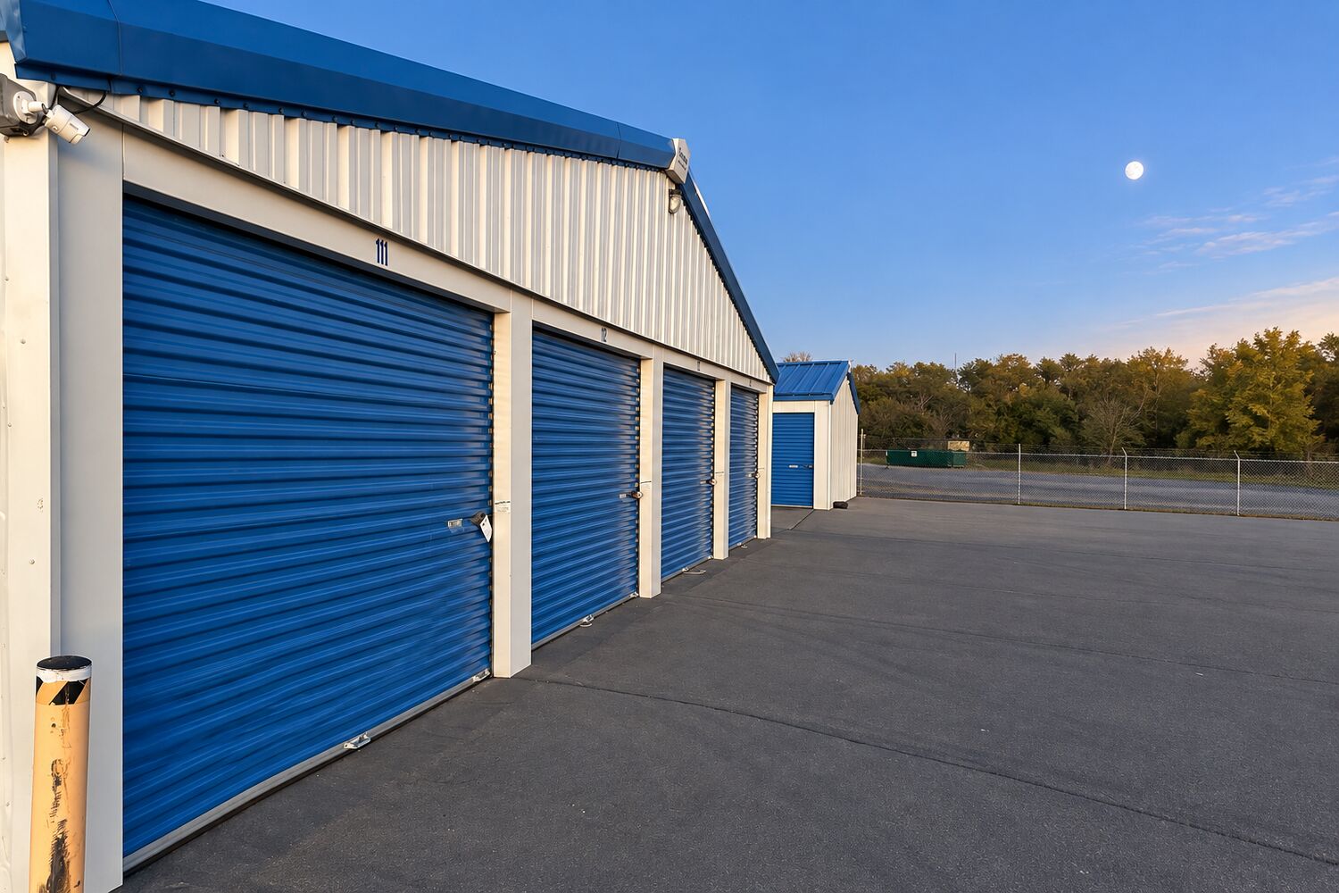 Prime Vault Self Storage Macomb Hwy136 Roll Up Doors